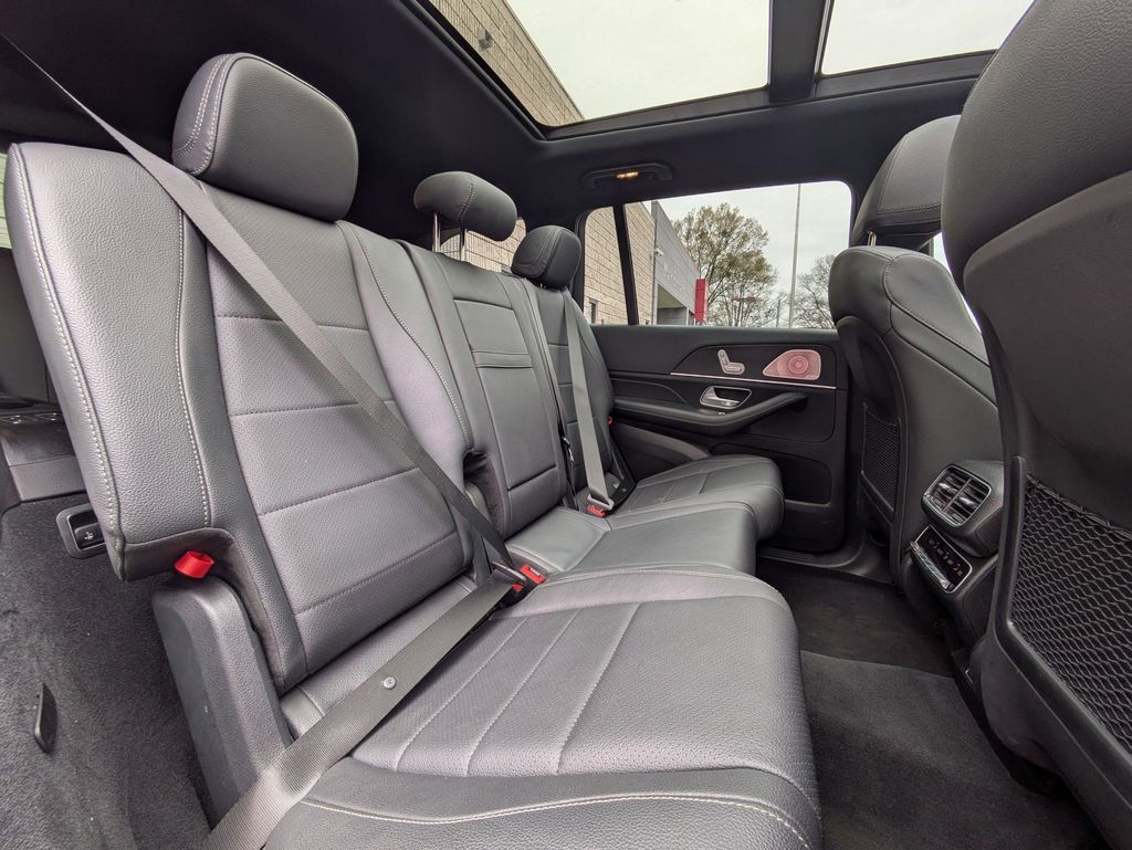 Thumbnail: 2025 Mercedes-Benz GLS - 31