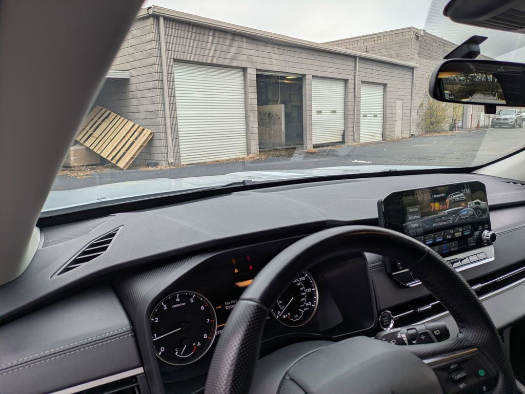 Thumbnail: 2024 Mitsubishi Outlander - 14