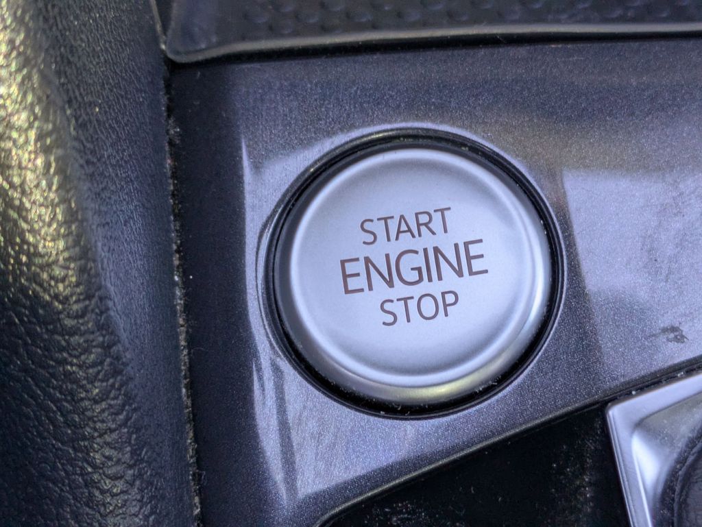 Thumbnail: 2024 Volkswagen Tiguan - 20