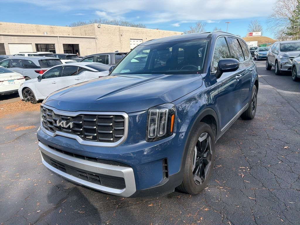 Certified 2025 Kia Telluride S SUV