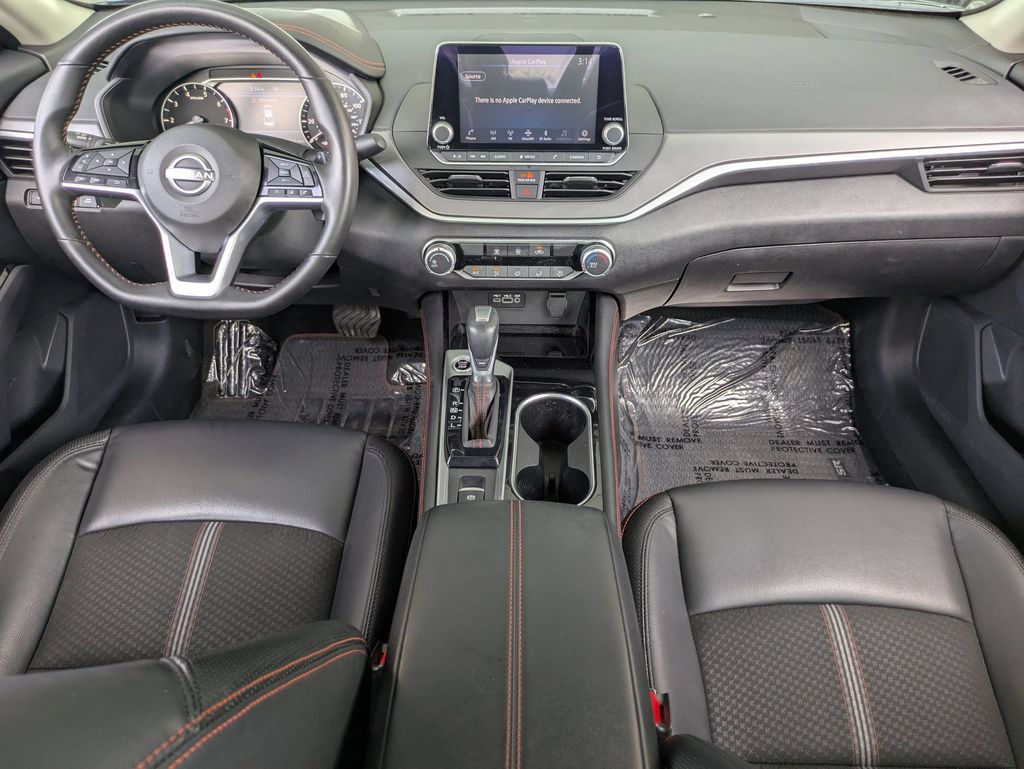 2025 Nissan Altima SR - Photo 24