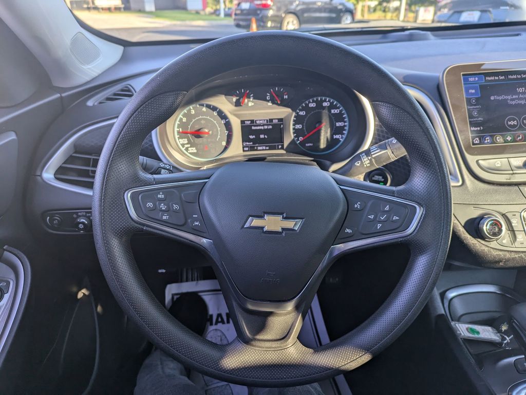Thumbnail: 2024 Chevrolet Malibu - 19