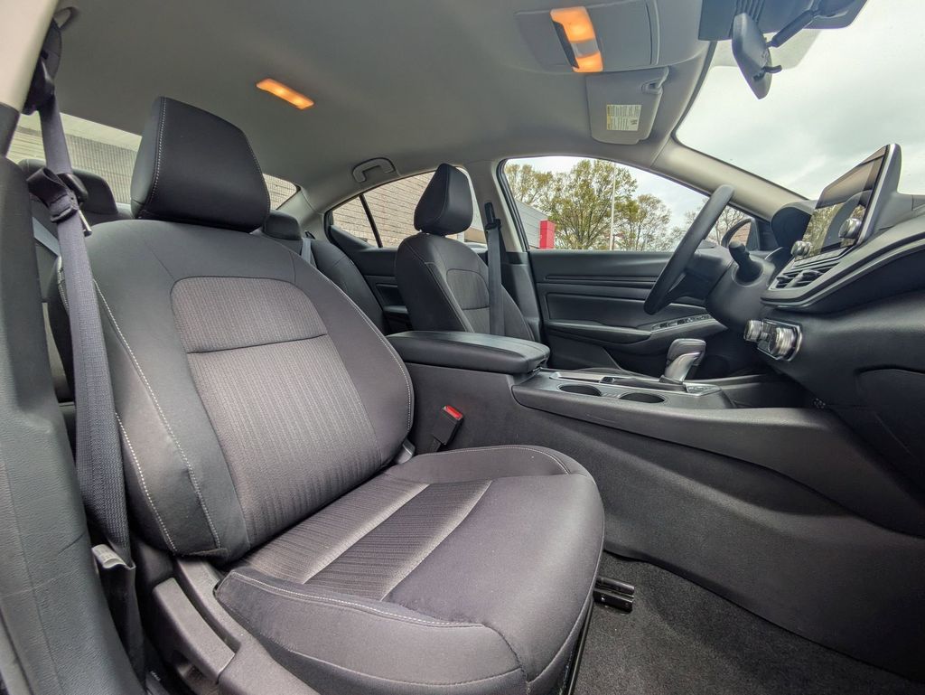 Thumbnail: 2025 Nissan Altima - 26