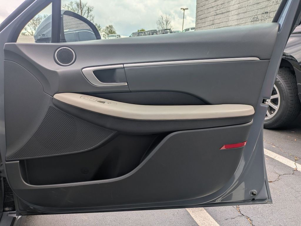 Thumbnail: 2025 Hyundai Sonata - 30