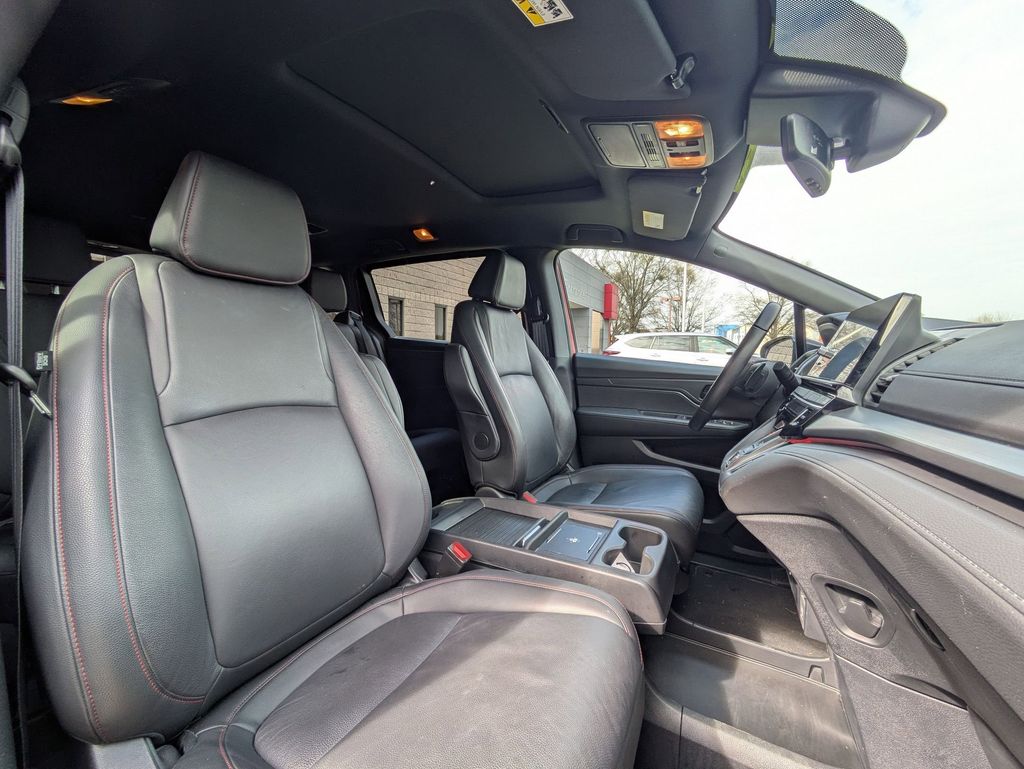 Thumbnail: 2025 Honda Odyssey - 30