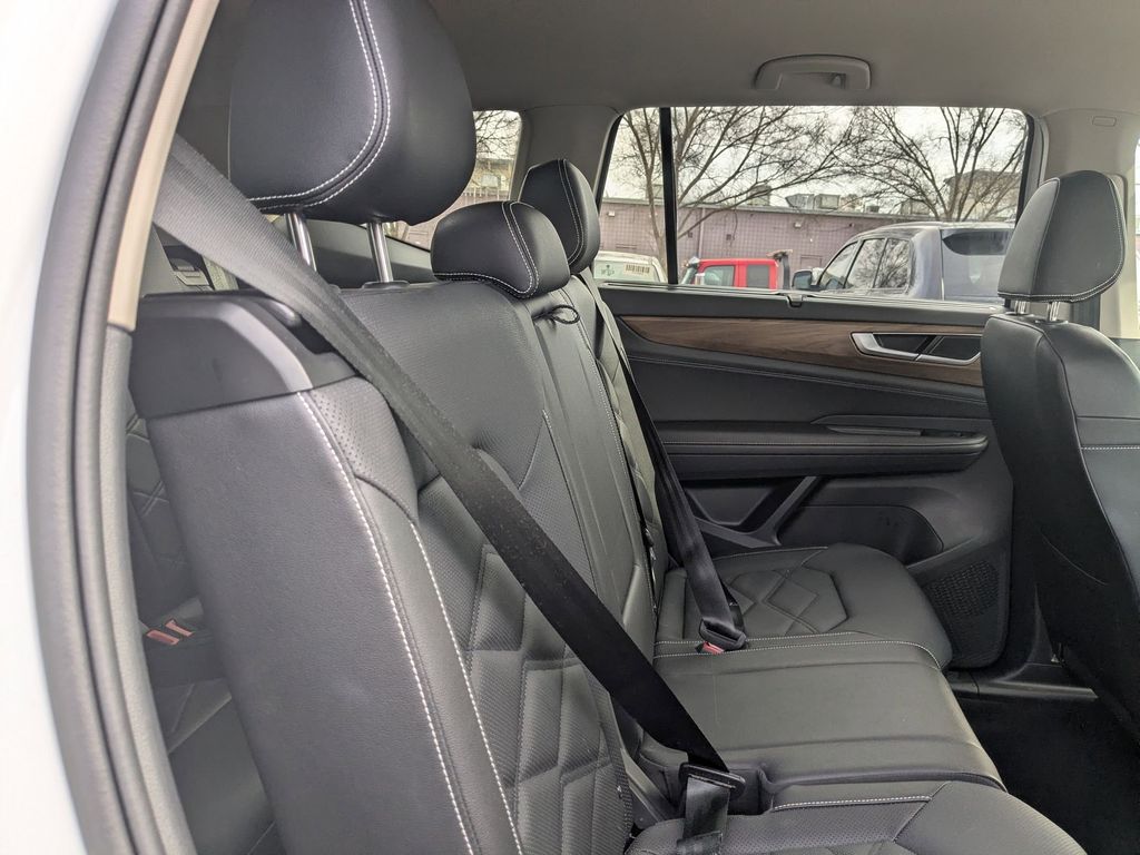 Thumbnail: 2025 Volkswagen Atlas - 28