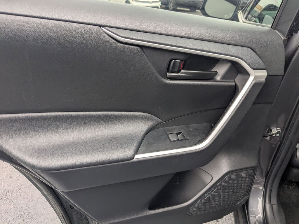 Thumbnail: 2024 Toyota RAV4 - 26