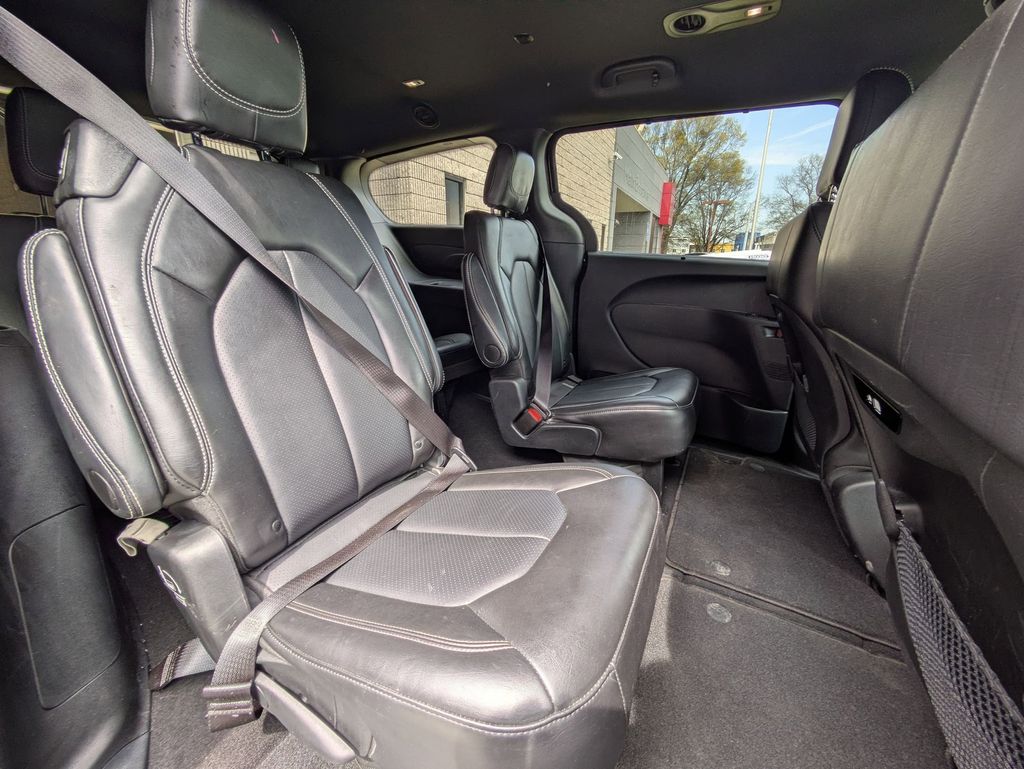 Thumbnail: 2025 Chrysler Pacifica - 29