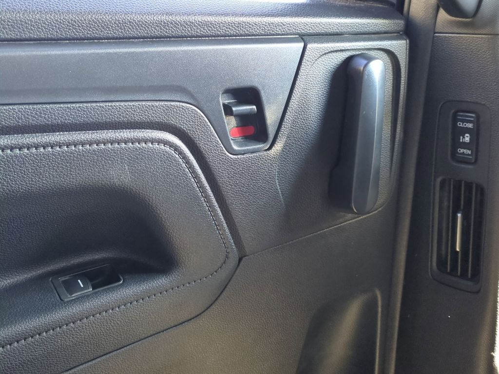 Thumbnail: 2025 Honda Odyssey - 23