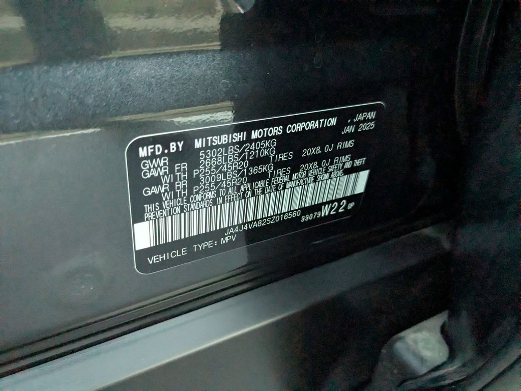 Thumbnail: 2025 Mitsubishi Outlander - 34