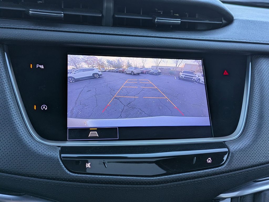 Thumbnail: 2024 Cadillac XT5 - 23