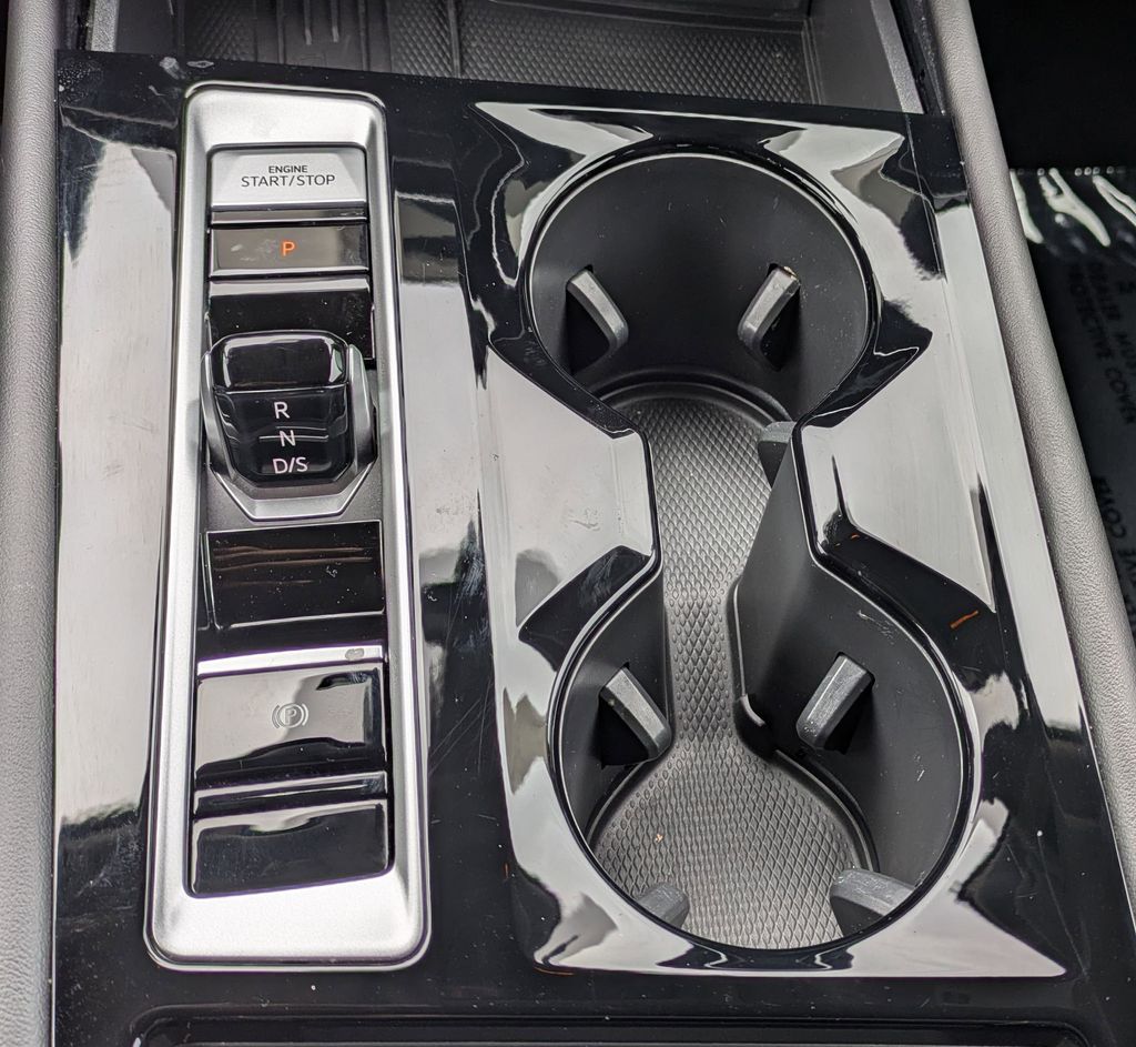 Thumbnail: 2025 Volkswagen Atlas - 18