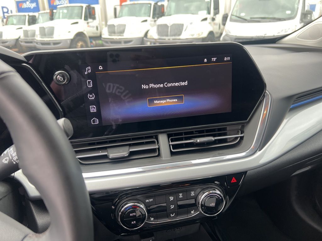 Thumbnail: 2025 Chevrolet Trax - 3