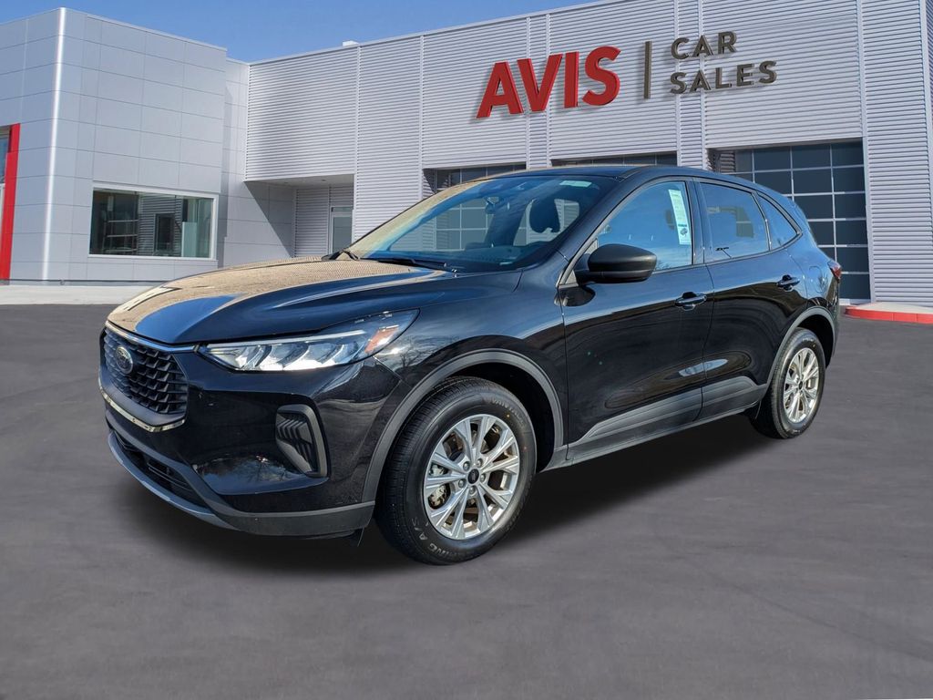 2025 Ford Escape Active's photo
