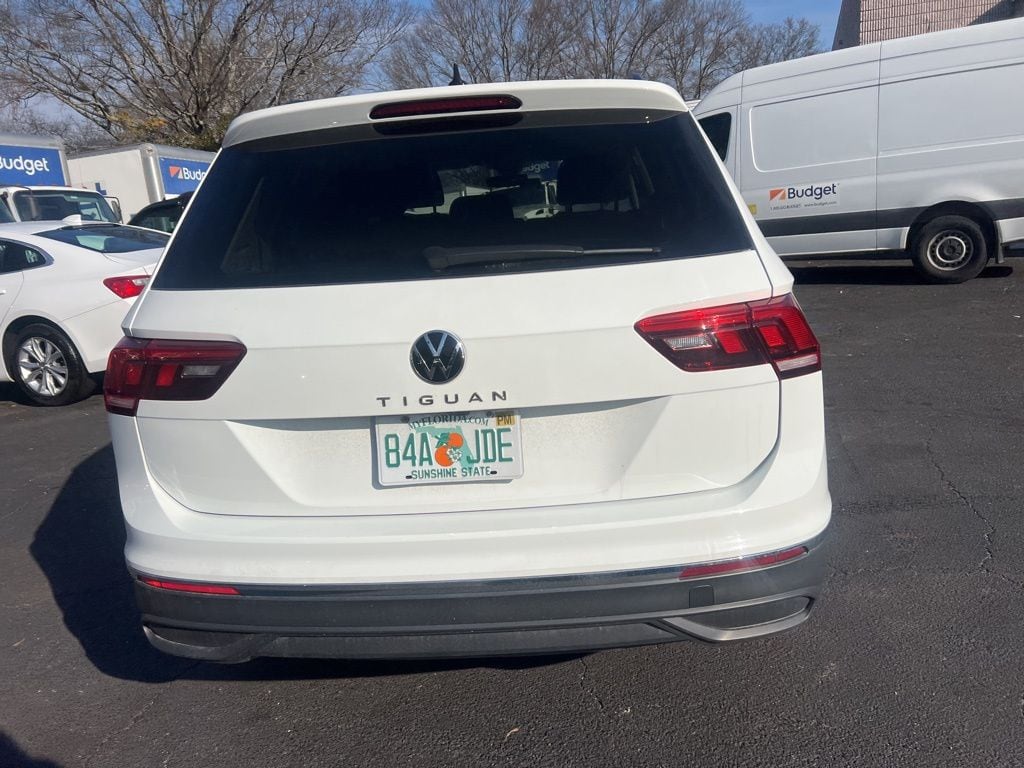 Thumbnail: 2024 Volkswagen Tiguan - 8