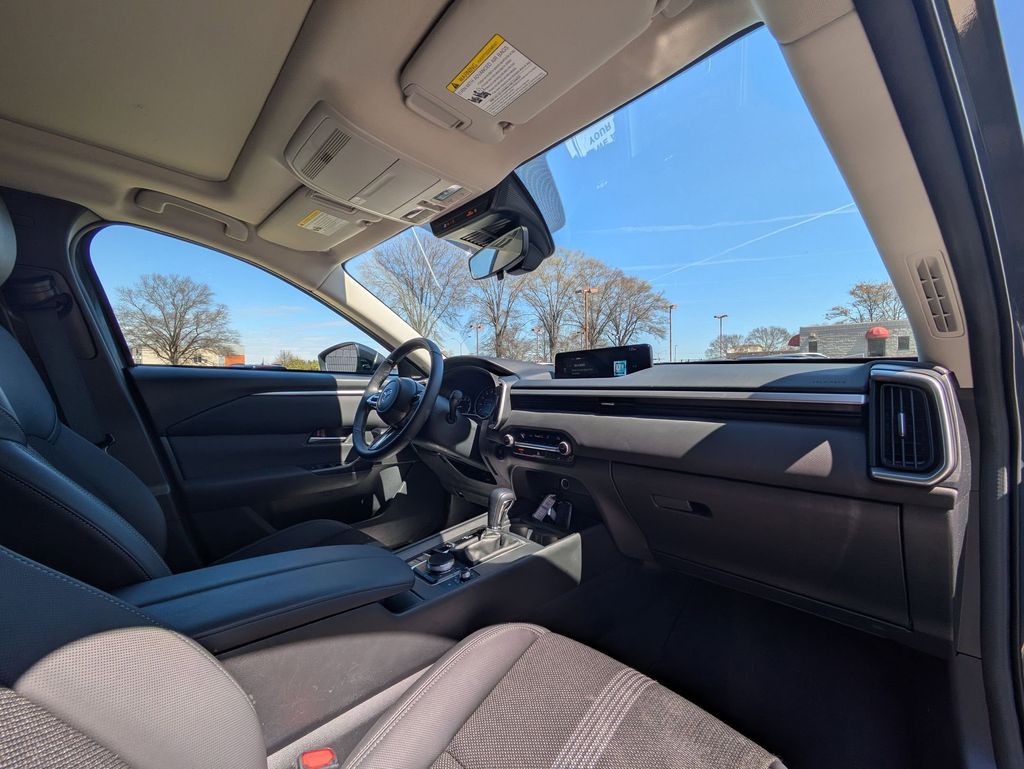 Thumbnail: 2025 Mazda CX-50 - 31