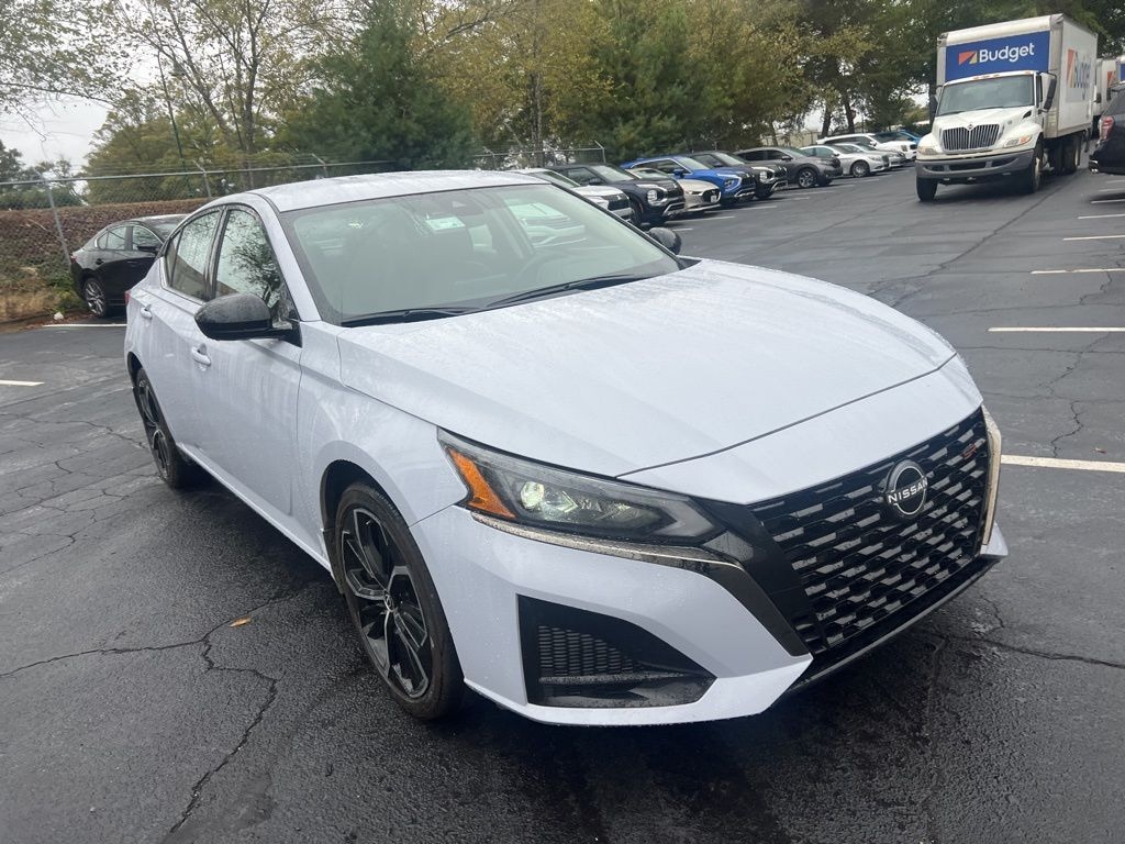 Certified 2025 Nissan Altima SR Sedan