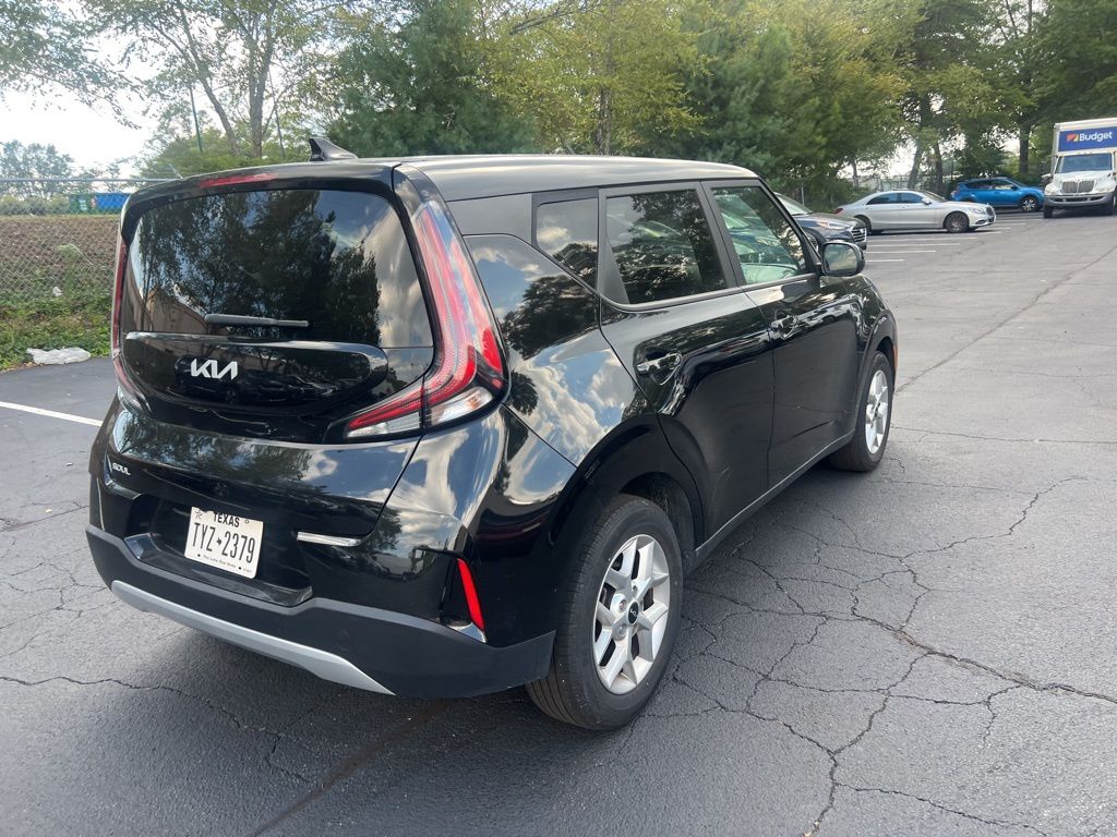 Thumbnail: 2024 Kia Soul - 9