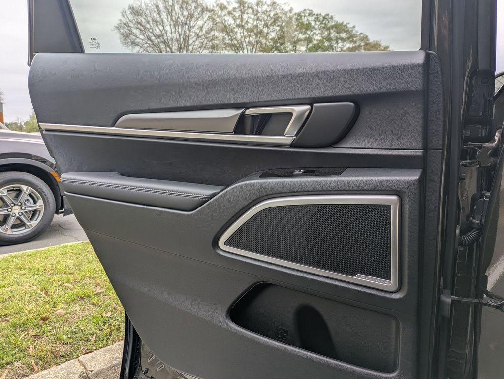 Thumbnail: 2025 Kia Telluride - 26