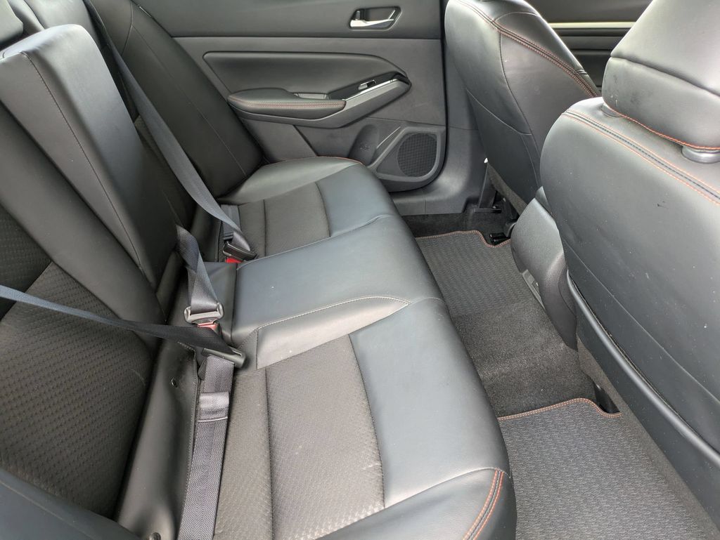 2025 Nissan Altima SR - Photo 29
