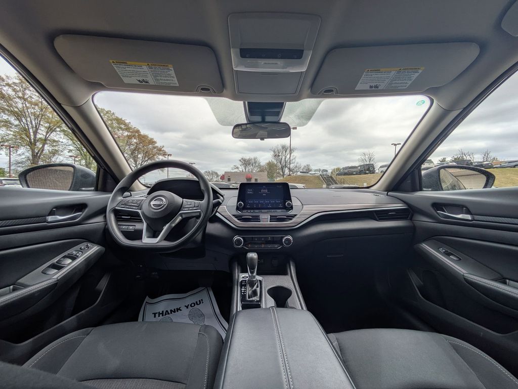 Thumbnail: 2025 Nissan Altima - 21