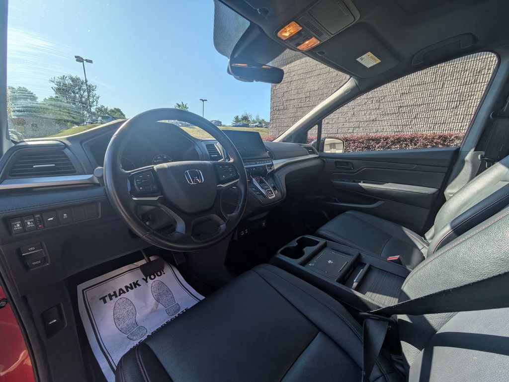 Thumbnail: 2025 Honda Odyssey - 15
