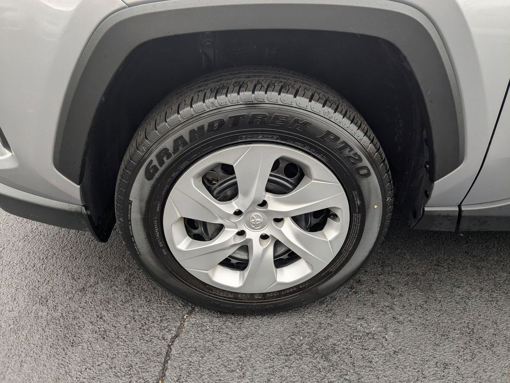 Thumbnail: 2025 Toyota RAV4 - 33