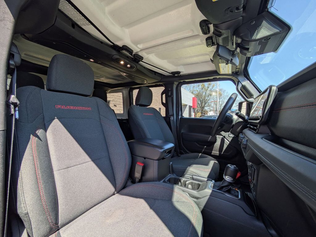 Thumbnail: 2025 Jeep Wrangler - 27