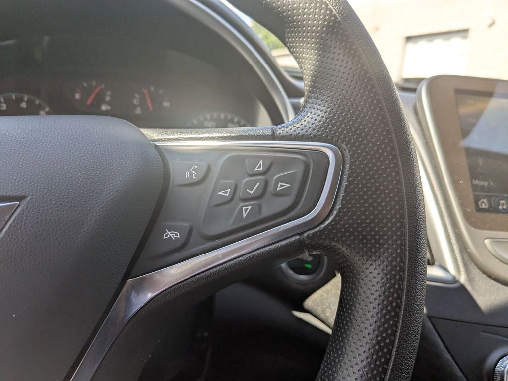 Thumbnail: 2024 Chevrolet Malibu - 22