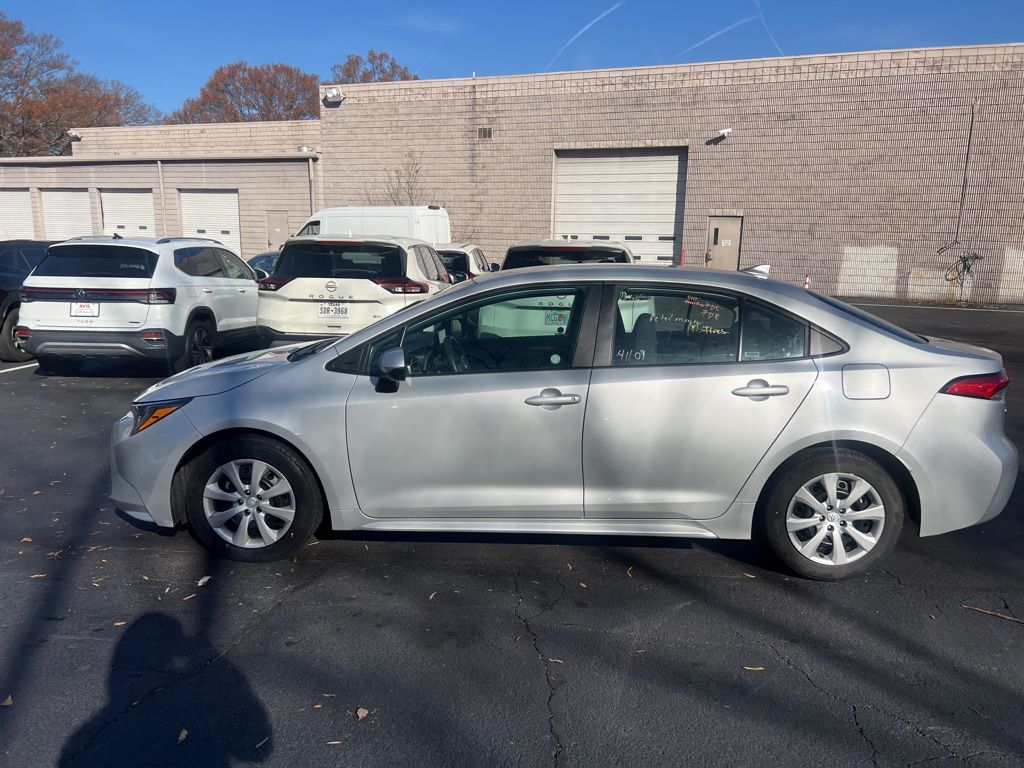 Thumbnail: 2024 Toyota Corolla - 9