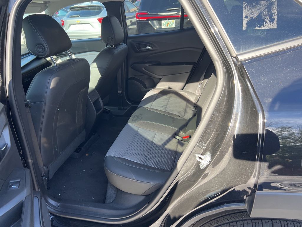 Thumbnail: 2025 Chevrolet Trax - 5