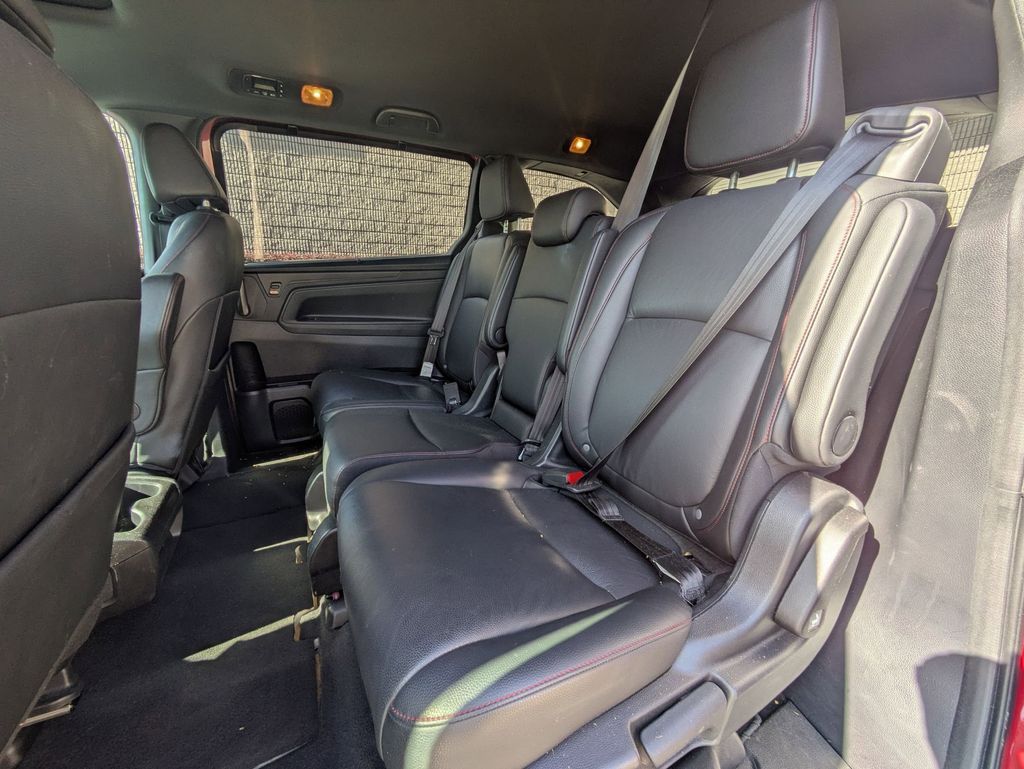Thumbnail: 2025 Honda Odyssey - 26