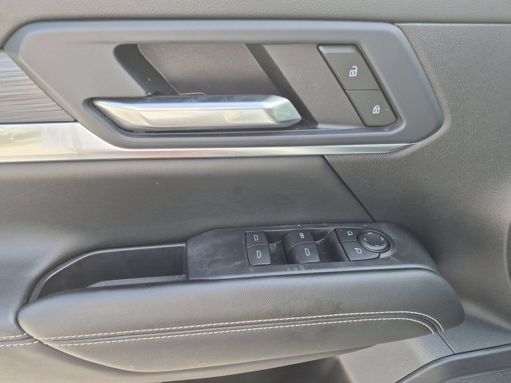 2025 GMC Terrain Elevation - Photo 13