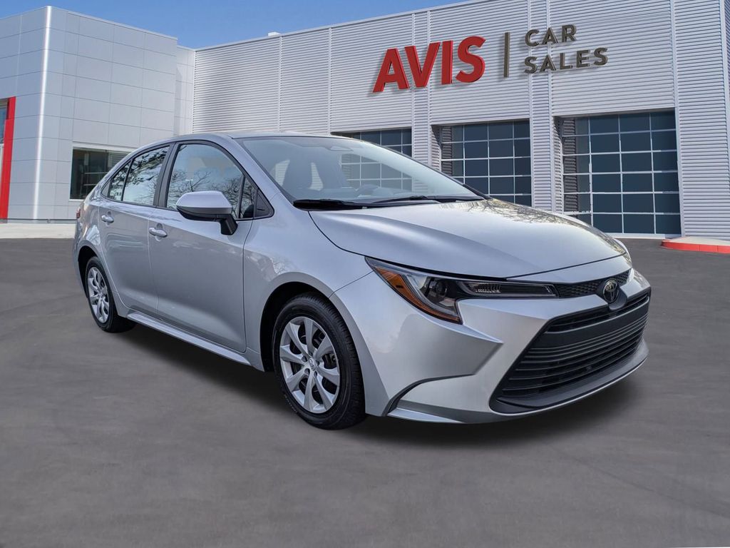 Thumbnail: 2025 Toyota Corolla - 3