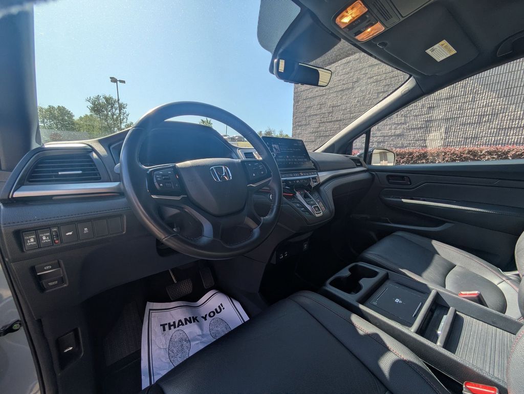 Thumbnail: 2025 Honda Odyssey - 15
