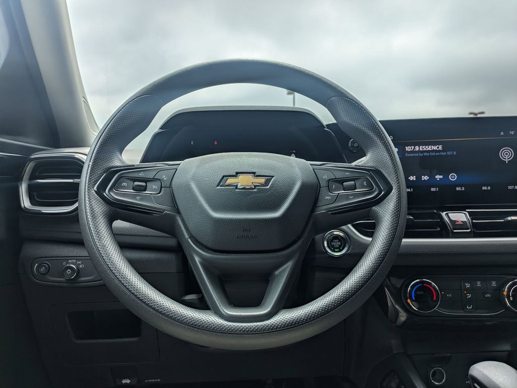 Thumbnail: 2025 Chevrolet TrailBlazer - 19