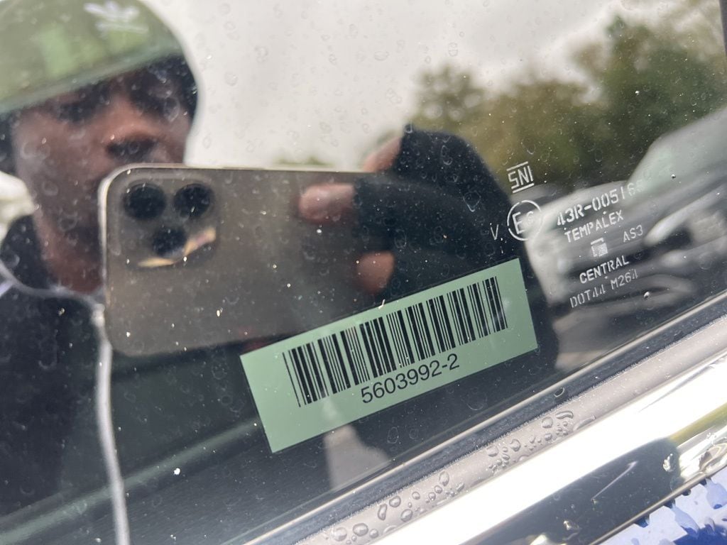 Thumbnail: 2024 Mitsubishi Outlander - 13