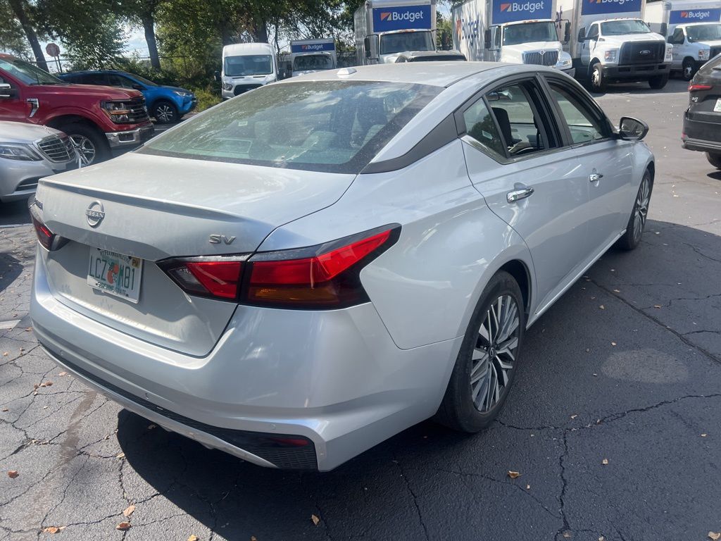 Thumbnail: 2024 Nissan Altima - 9