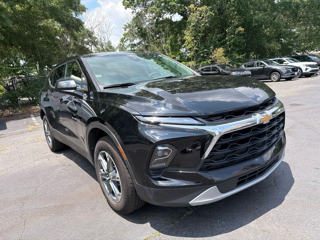 Thumbnail: 2025 Chevrolet Blazer - 5