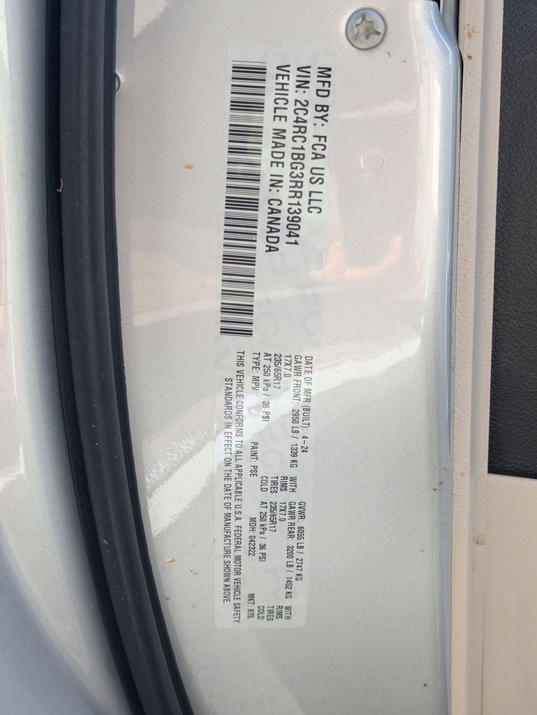 Thumbnail: 2024 Chrysler Pacifica - 35