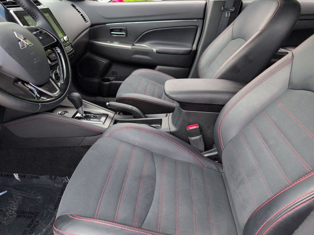 Thumbnail: 2025 Mitsubishi Outlander Sport - 24