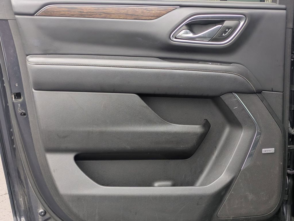 Thumbnail: 2023 Chevrolet Suburban - 25