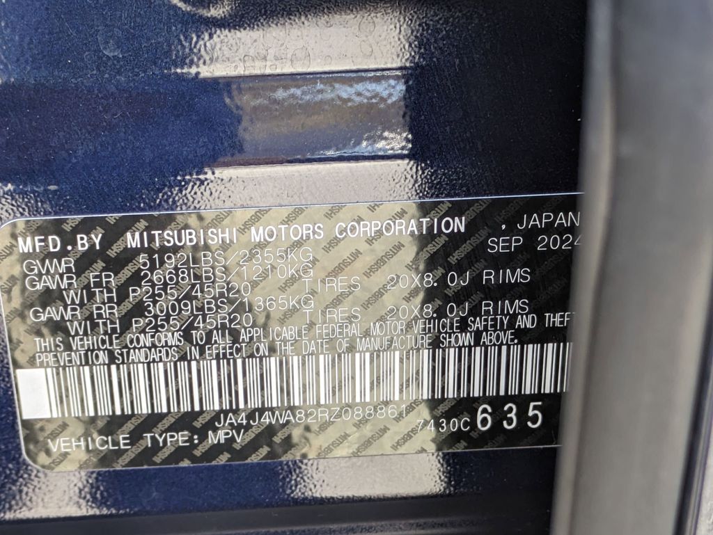 Thumbnail: 2024 Mitsubishi Outlander - 34