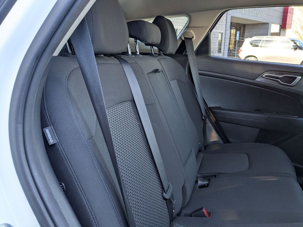 Thumbnail: 2024 Kia Sportage - 28