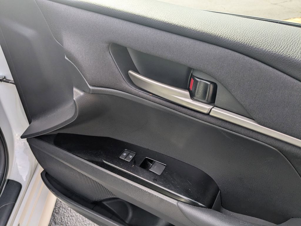 Thumbnail: 2025 Toyota Camry - 34