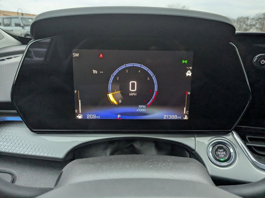 Thumbnail: 2025 Chevrolet Trax - 16