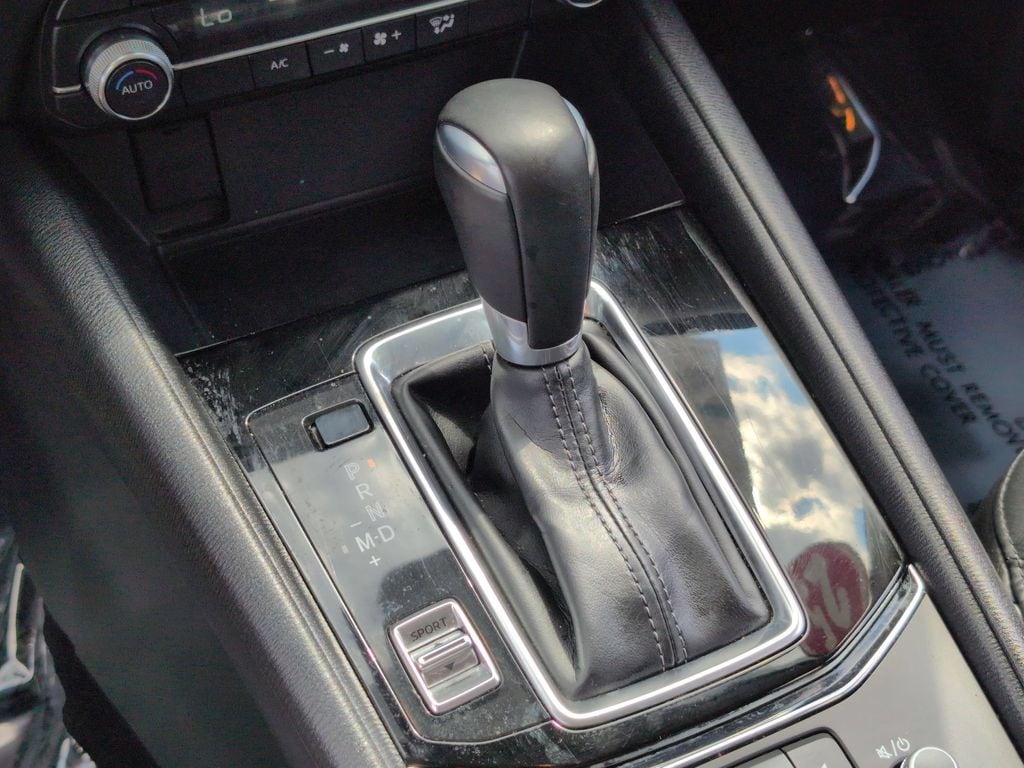 2025 Mazda CX-5 S Preferred package - Photo 19