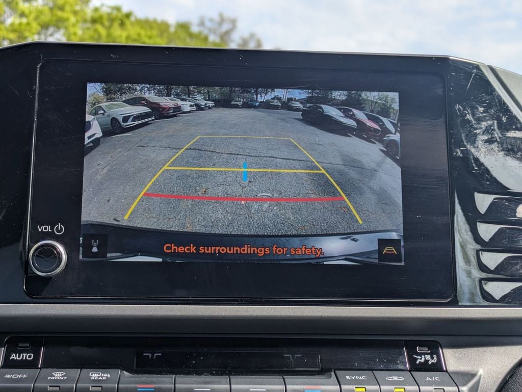 Thumbnail: 2025 Toyota Camry - 20