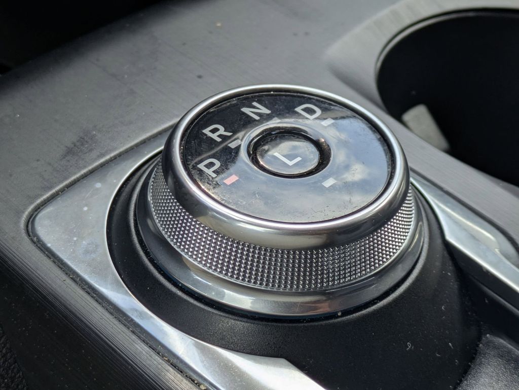 2025 Ford Escape ST-Line - Photo 17