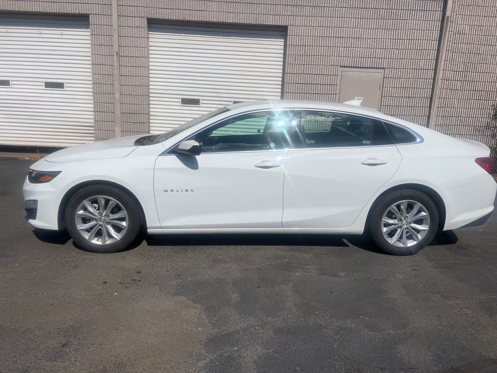 Thumbnail: 2024 Chevrolet Malibu - 9
